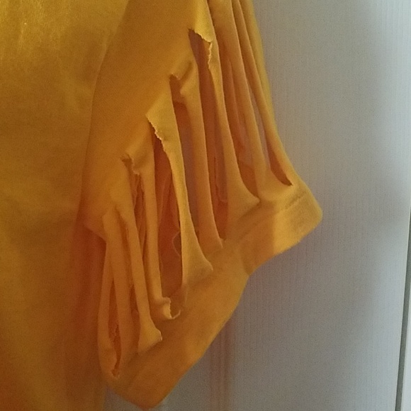 Top - Picture 2 of 4